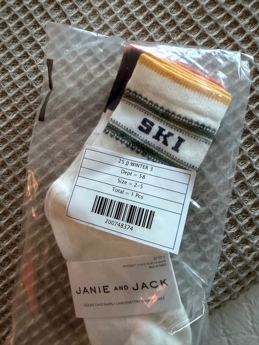 Socks boys 2 to 5 years ski two pair from Janie and Jack NWT